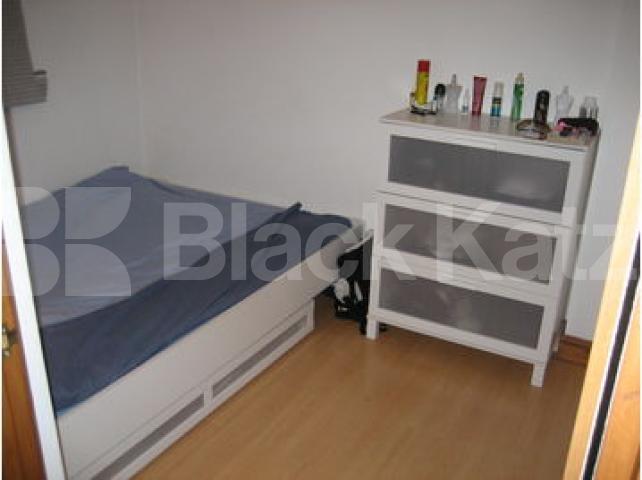 			LET!, 1 Bedroom, 1 bath, 1 reception Flat			 Rathcoole Avenue, CROUCH END